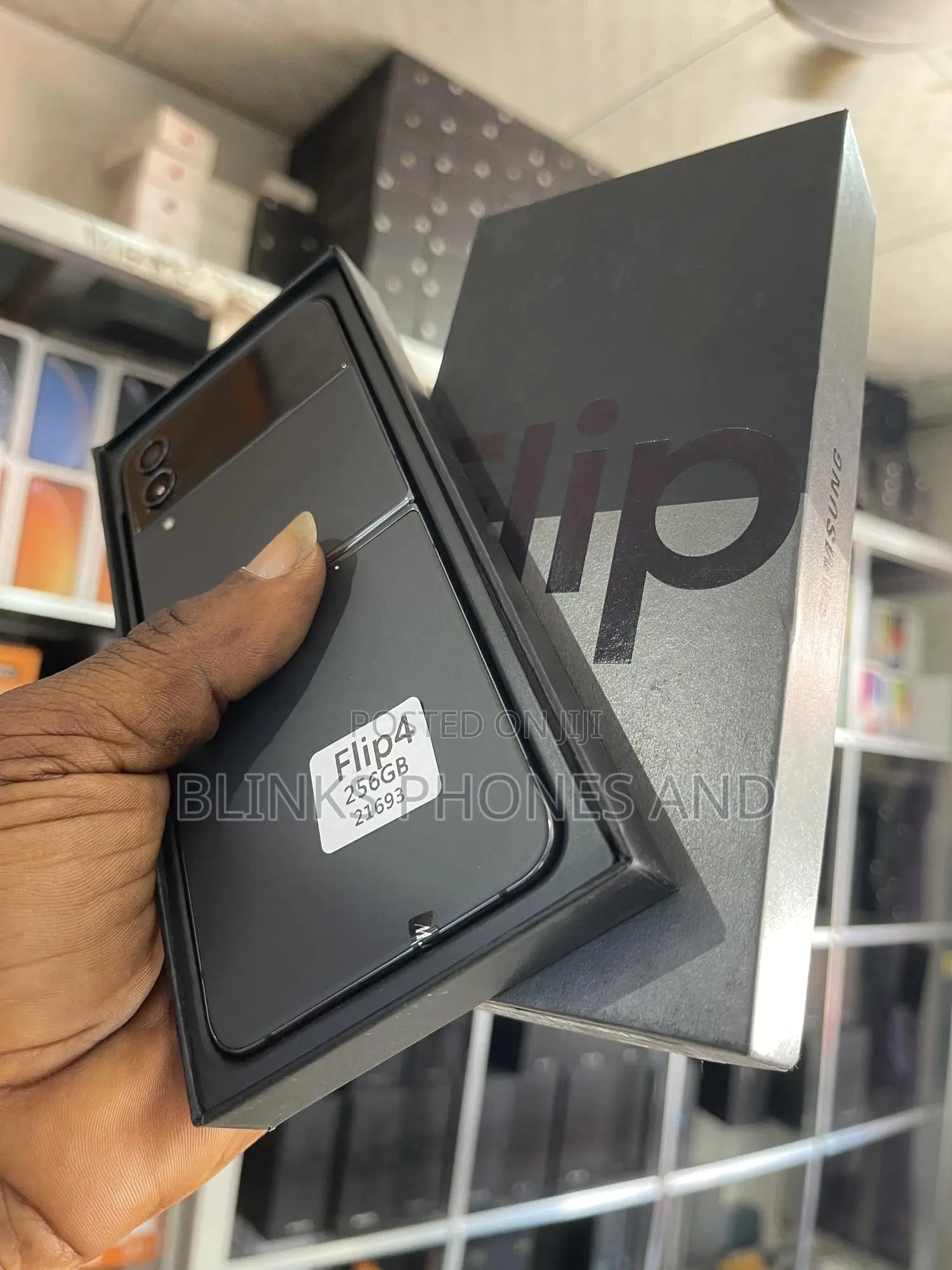 New Samsung Galaxy Z Flip4 256 GB Black