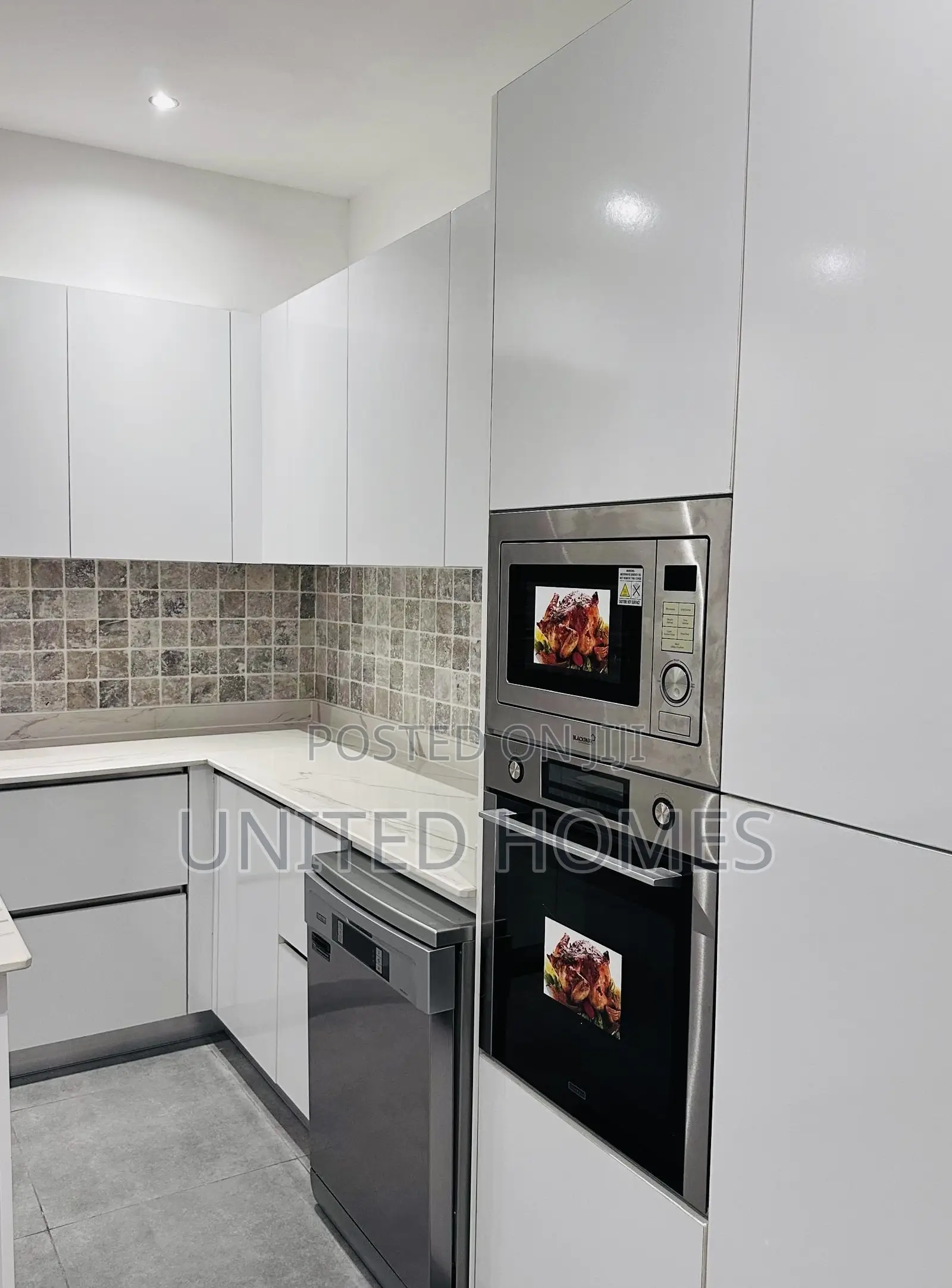 Furnished 5bdrm House in Cantonments for rent