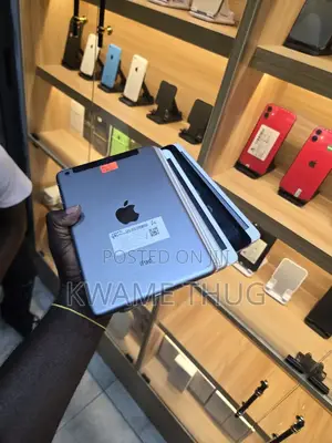 New Apple iPad mini 2 32 GB Black