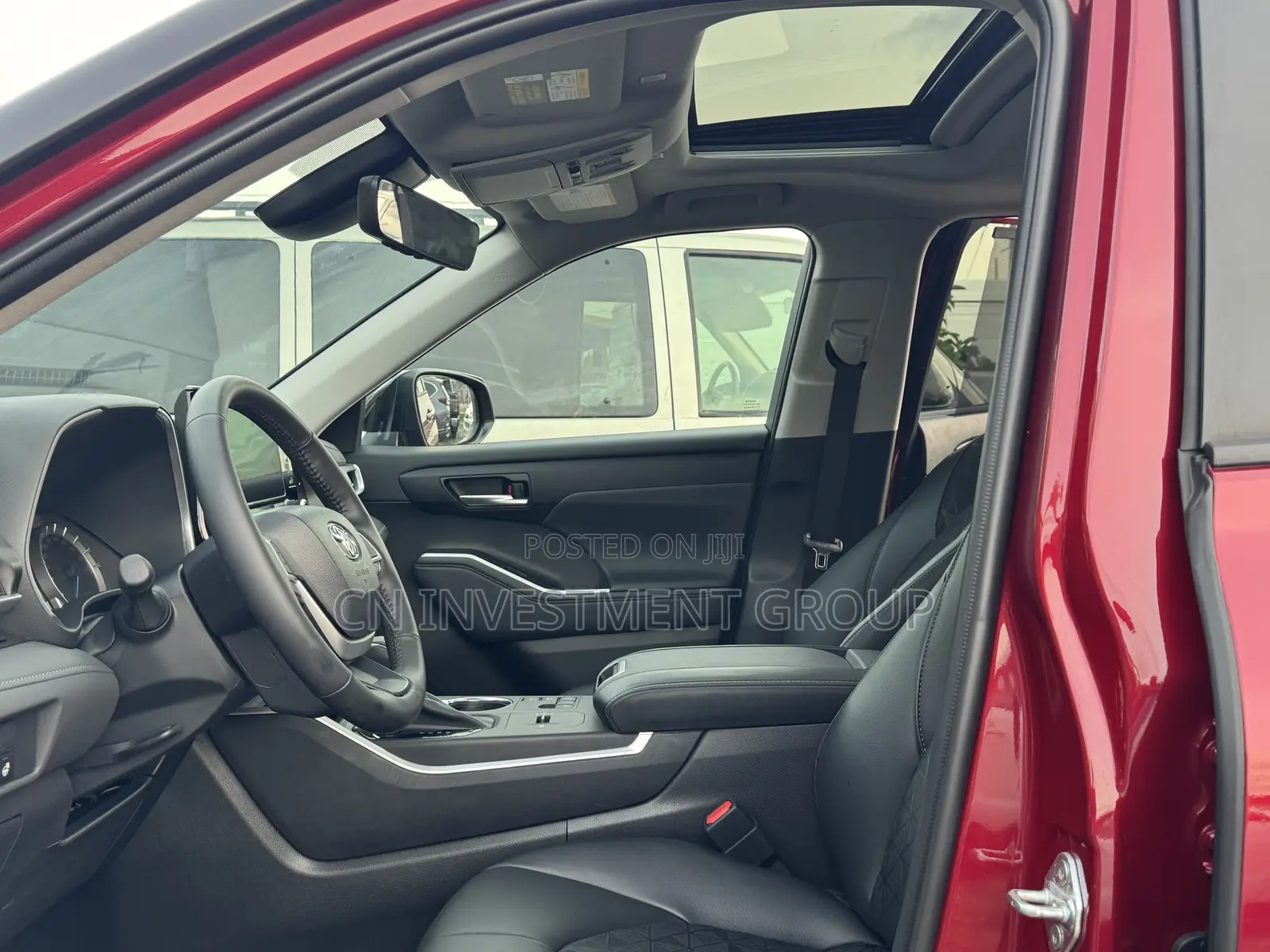 Toyota Highlander XLE AWD 2024 Red