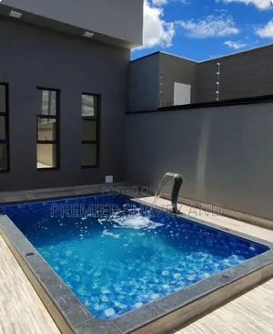 Swimming Pool Construction Expert