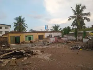1 and Half Plot for Sale at Kwame Nkrumah Circle