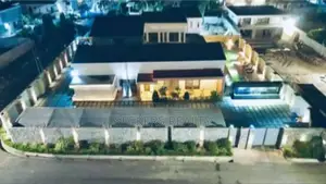 Furnished 6bdrm Mansion in Seekers Realty, Labone for sale
