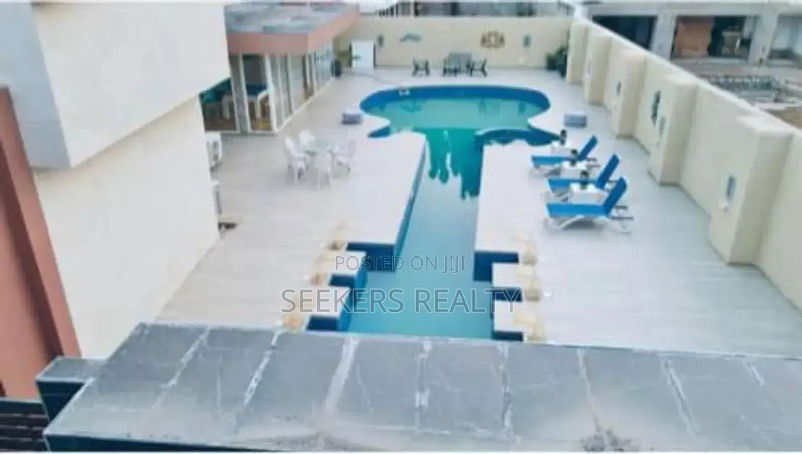Furnished 6bdrm Mansion in Seekers Realty, Labone for sale