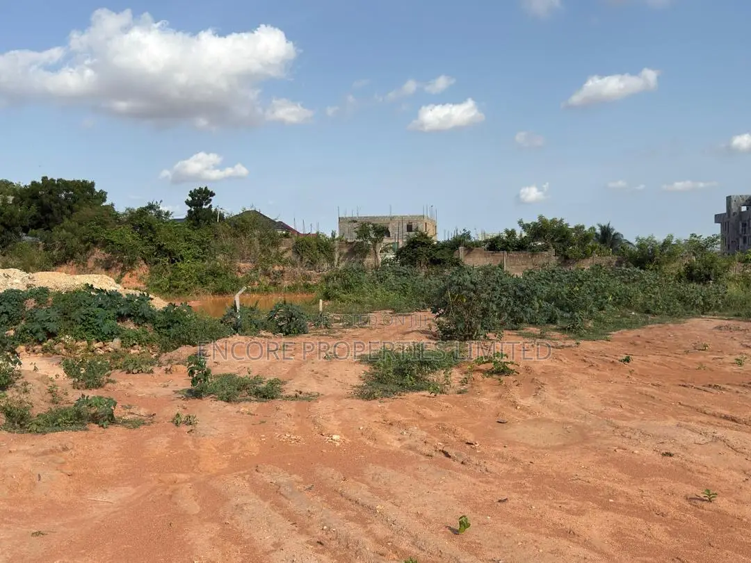 Acres of Titled Land in Oyibi Aya Court