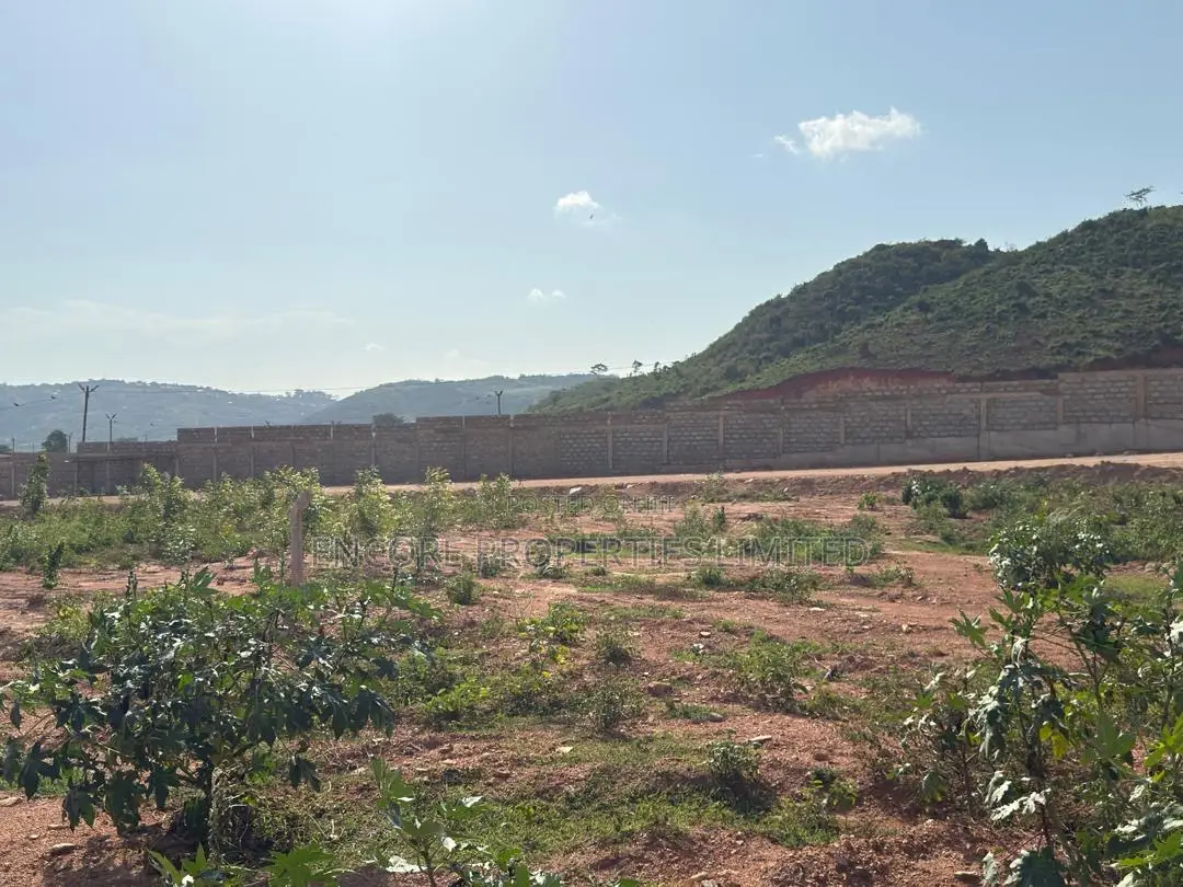 Acres of Titled Land in Oyibi Aya Court