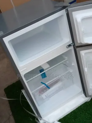 Roch Durable Table Top Double Door Fridge 85 Litres