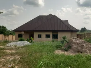4bdrm House in Trede Mpatasie, Kumasi Metropolitan for sale
