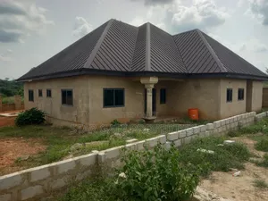 4bdrm House in Trede Mpatasie, Kumasi Metropolitan for sale