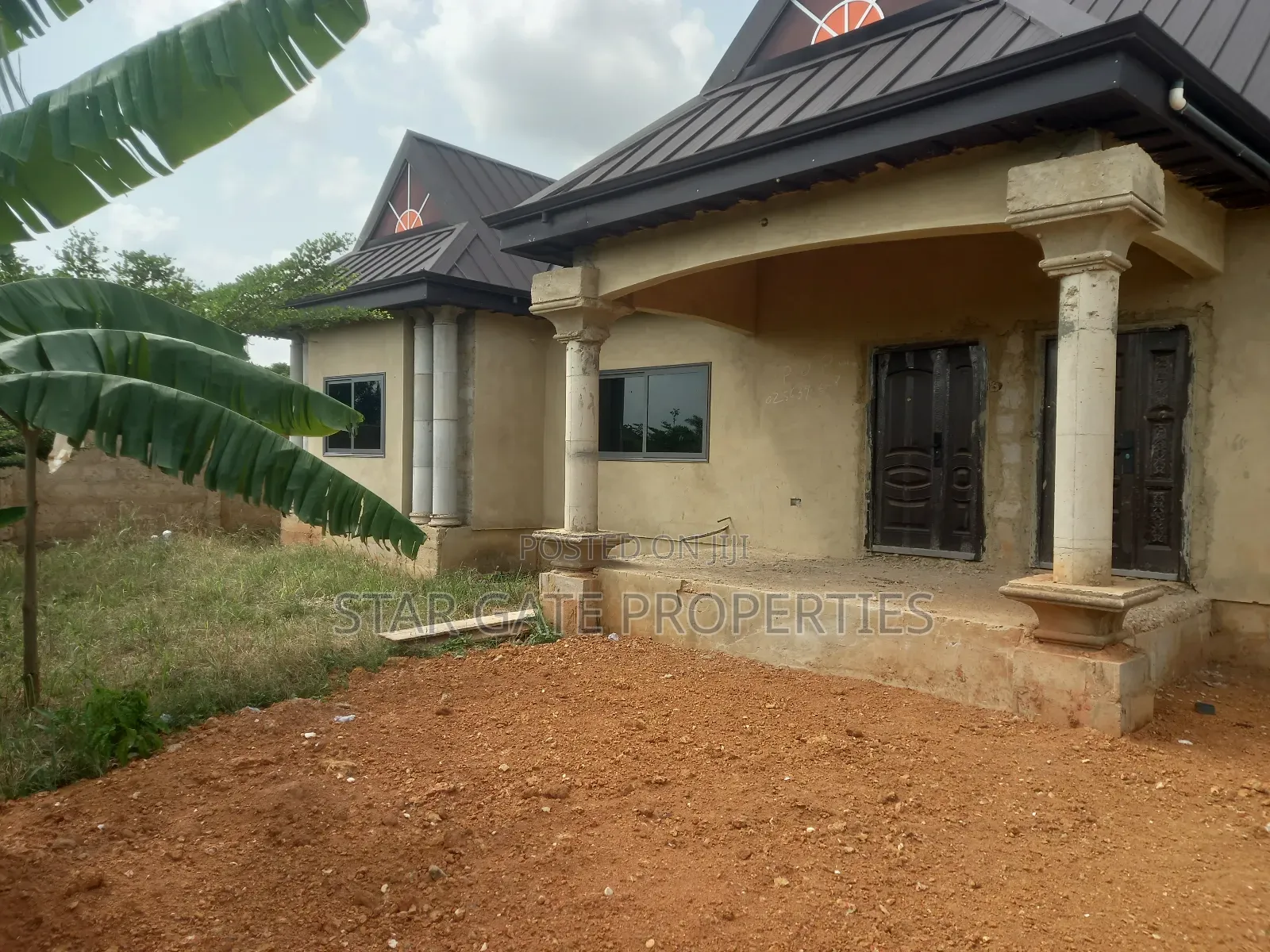 4bdrm House in Trede Mpatasie, Atwima Kwanwoma for sale
