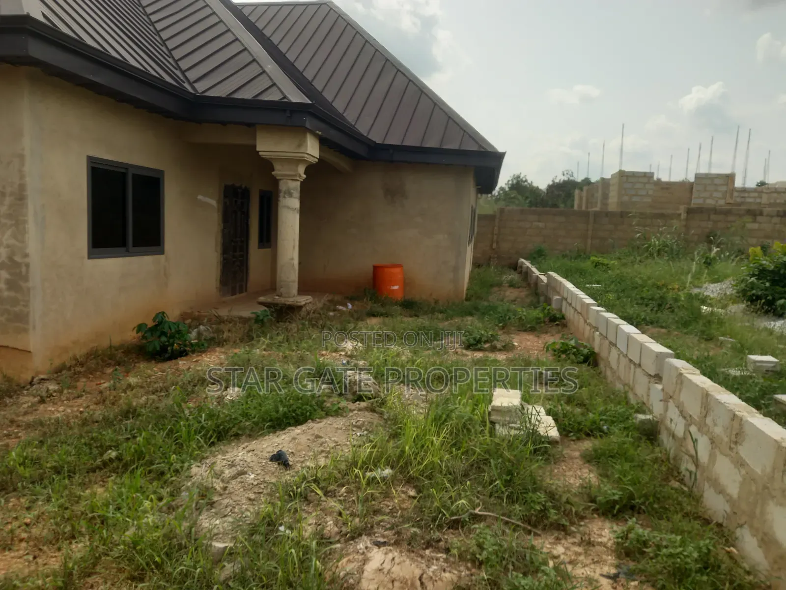 4bdrm House in Trede Mpatasie, Atwima Kwanwoma for sale