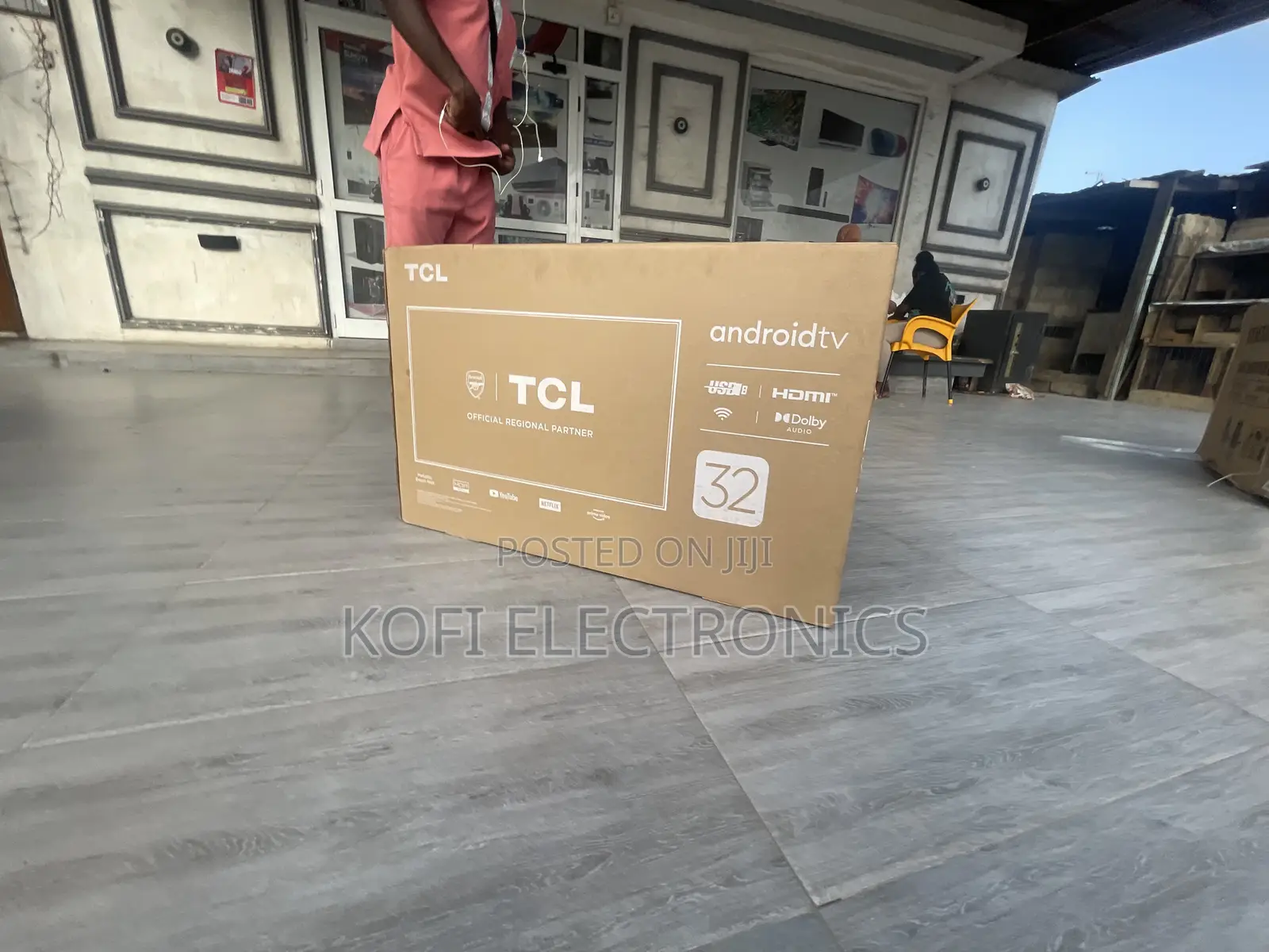 Combines Sleek & Frameless Design Tcl 32' Tv Smart Satellite