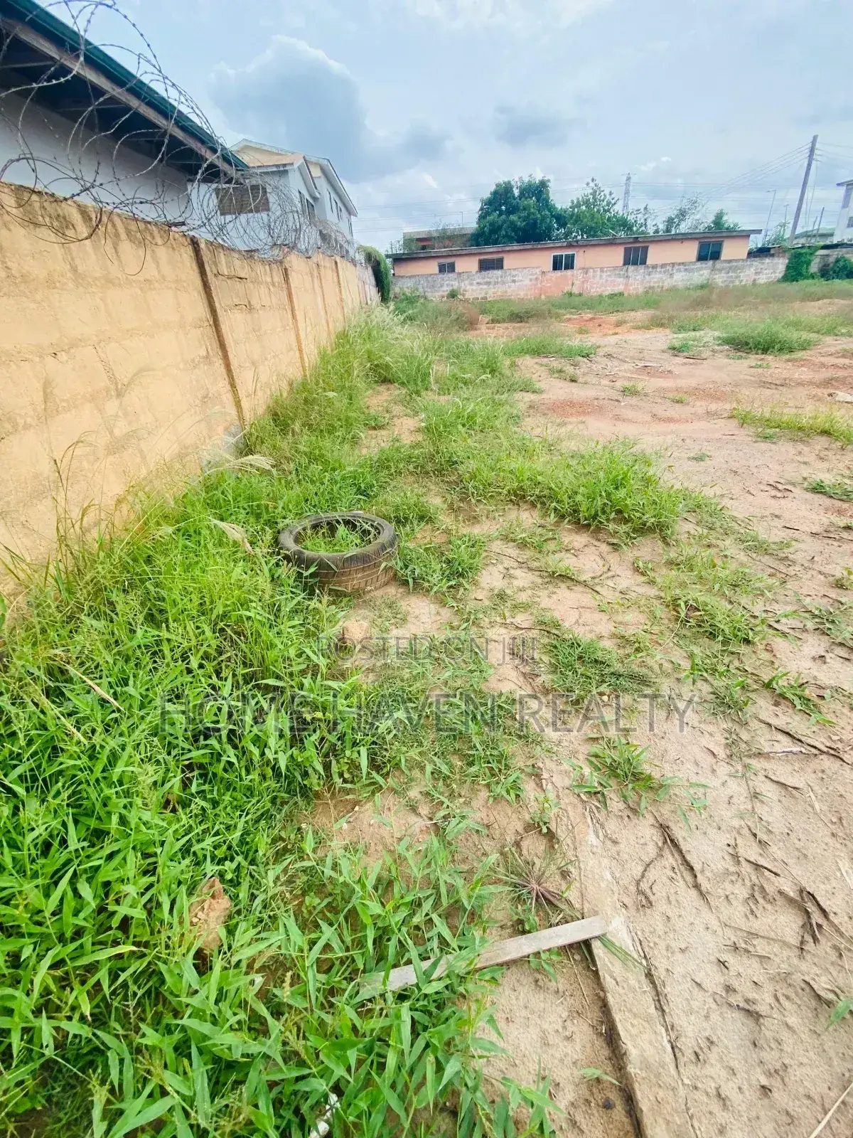 2 Half Plot for Sale at Haasto