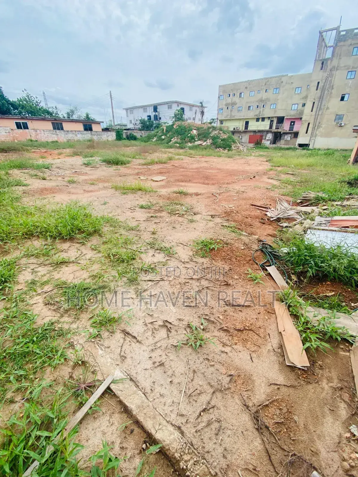 2 Half Plot for Sale at Haasto