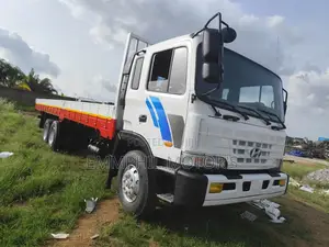 14ton Hyundai Double Axle. Manual Engine. New Arrival.