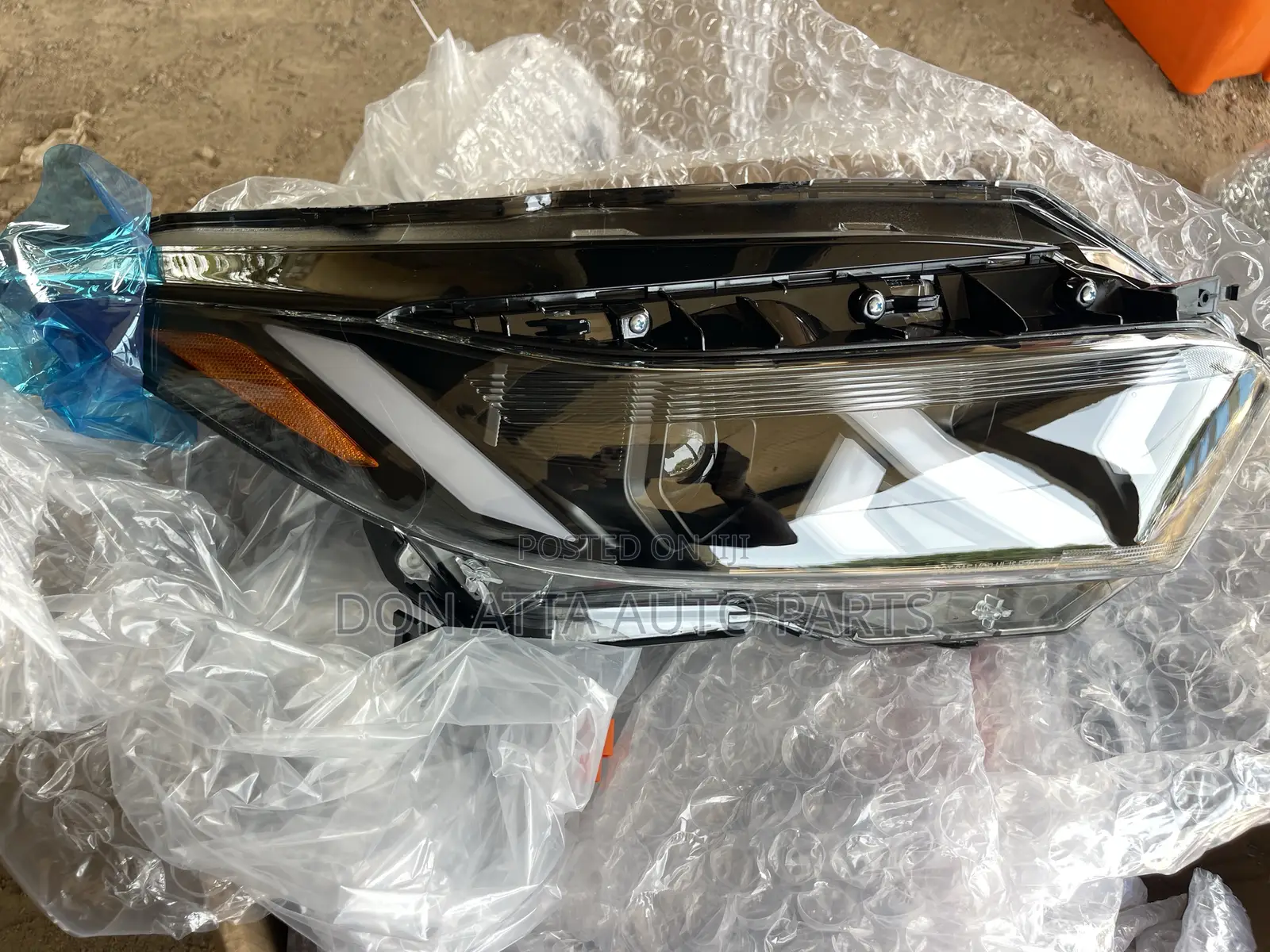Honda HRV 2019 Spec Head Light
