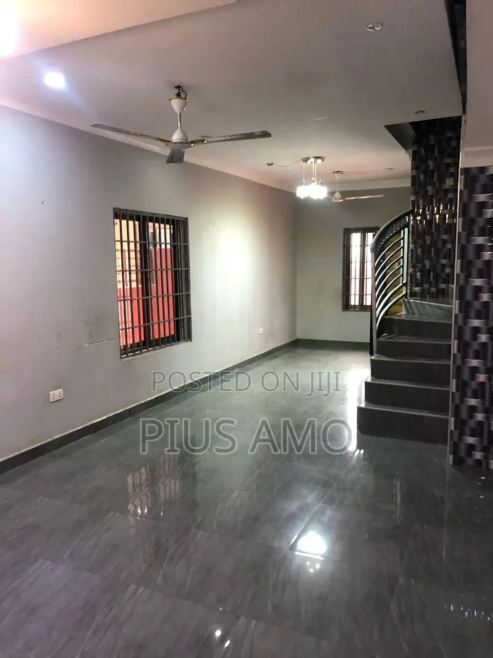 3bdrm Duplex in Teshie Bushroad for rent