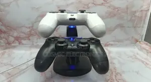 Slim Pro Dual PS4 Controller Charging Stand IV-P4002
