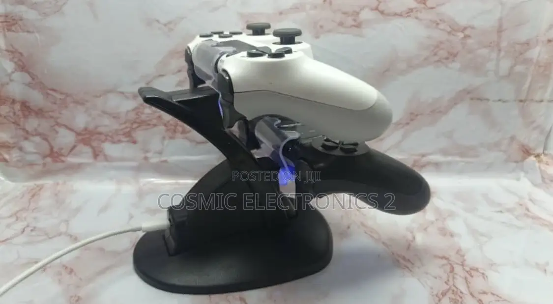 Slim Pro Dual PS4 Controller Charging Stand IV-P4002