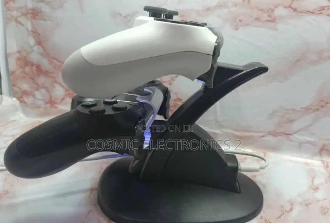 Slim Pro Dual PS4 Controller Charging Stand IV-P4002