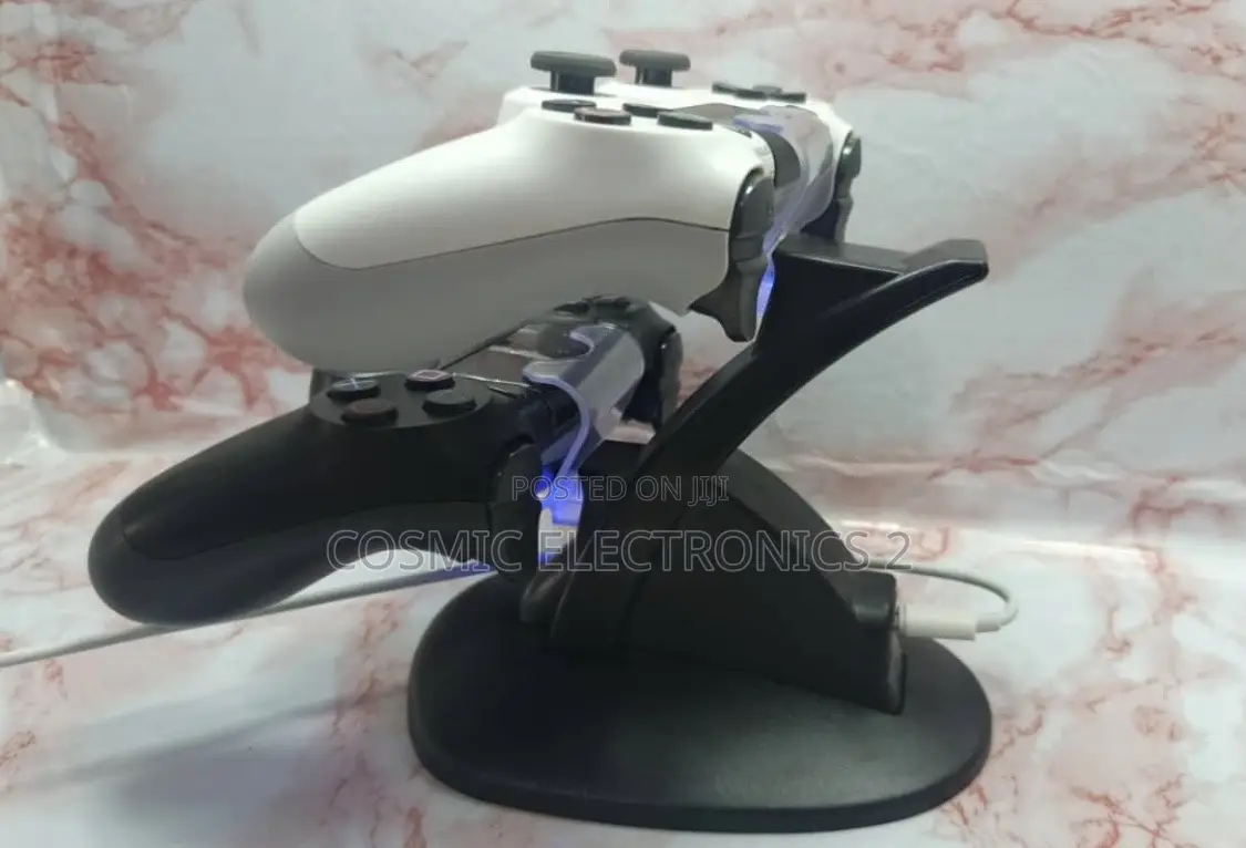 Slim Pro Dual PS4 Controller Charging Stand IV-P4002