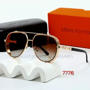 Louis Vuitton Aviator Sunglasses for Women