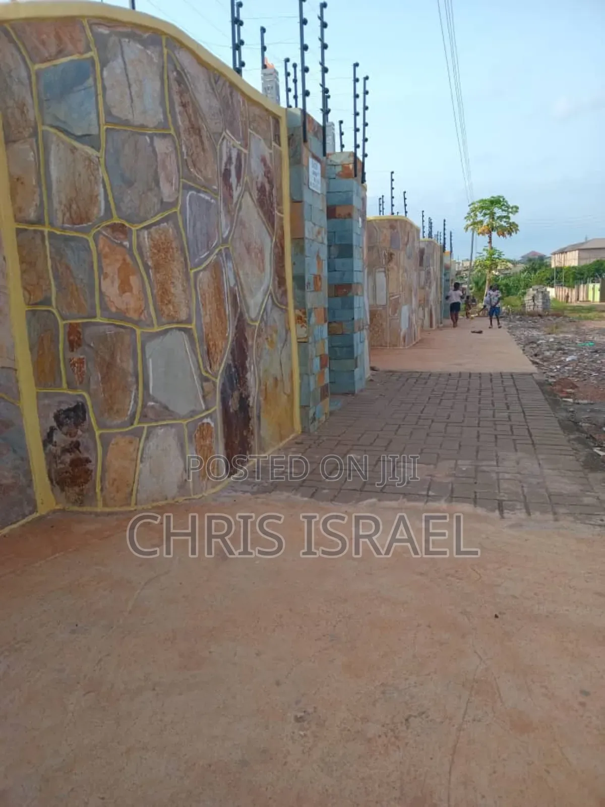 5bdrm House in Malejor Main Road for rent