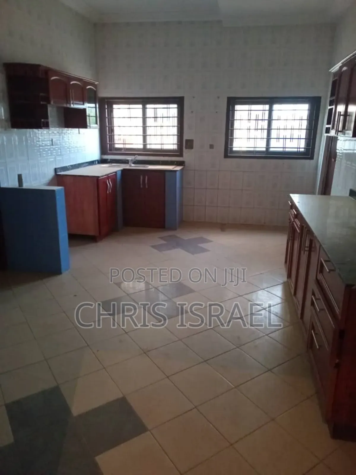 5bdrm House in Malejor Main Road for rent