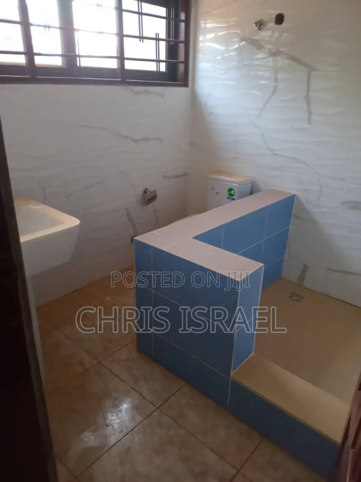 5bdrm House in Malejor Main Road for rent