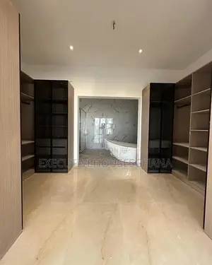 4bdrm House in Accra Metropolitan for sale