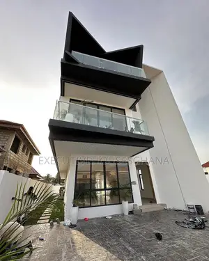4bdrm House in Accra Metropolitan for sale