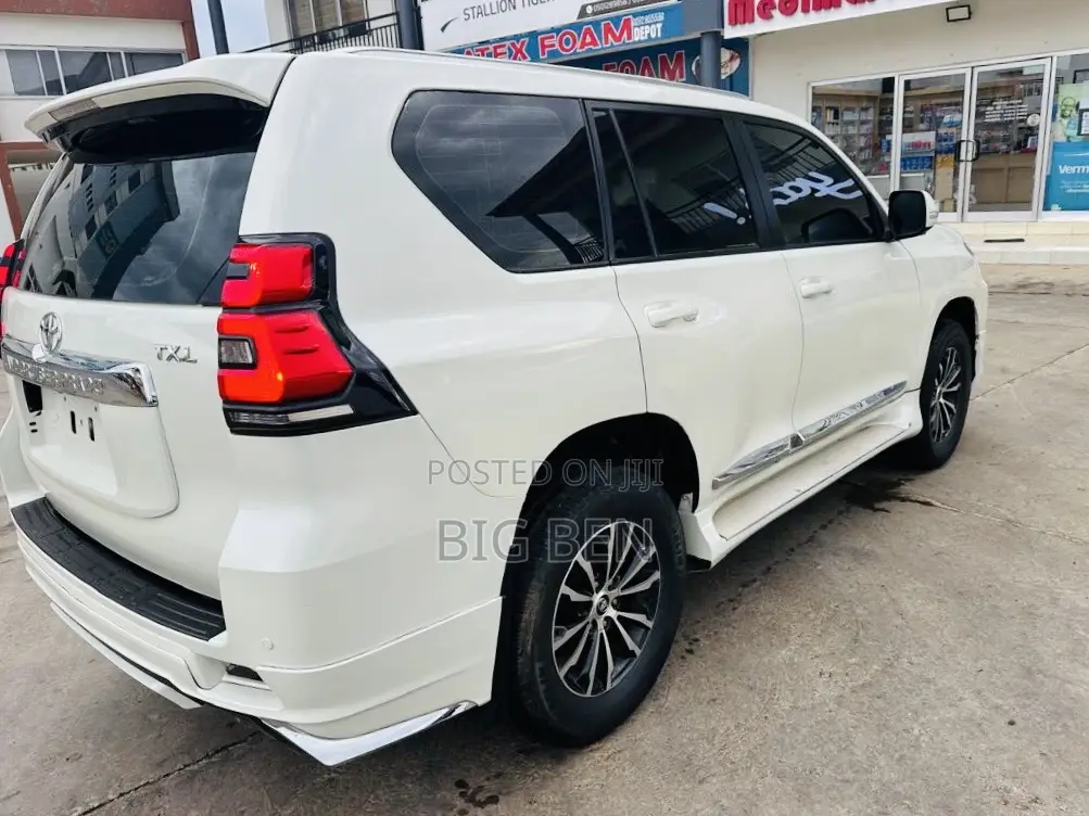 Toyota Land Cruiser Prado 2.7 i 2013 White