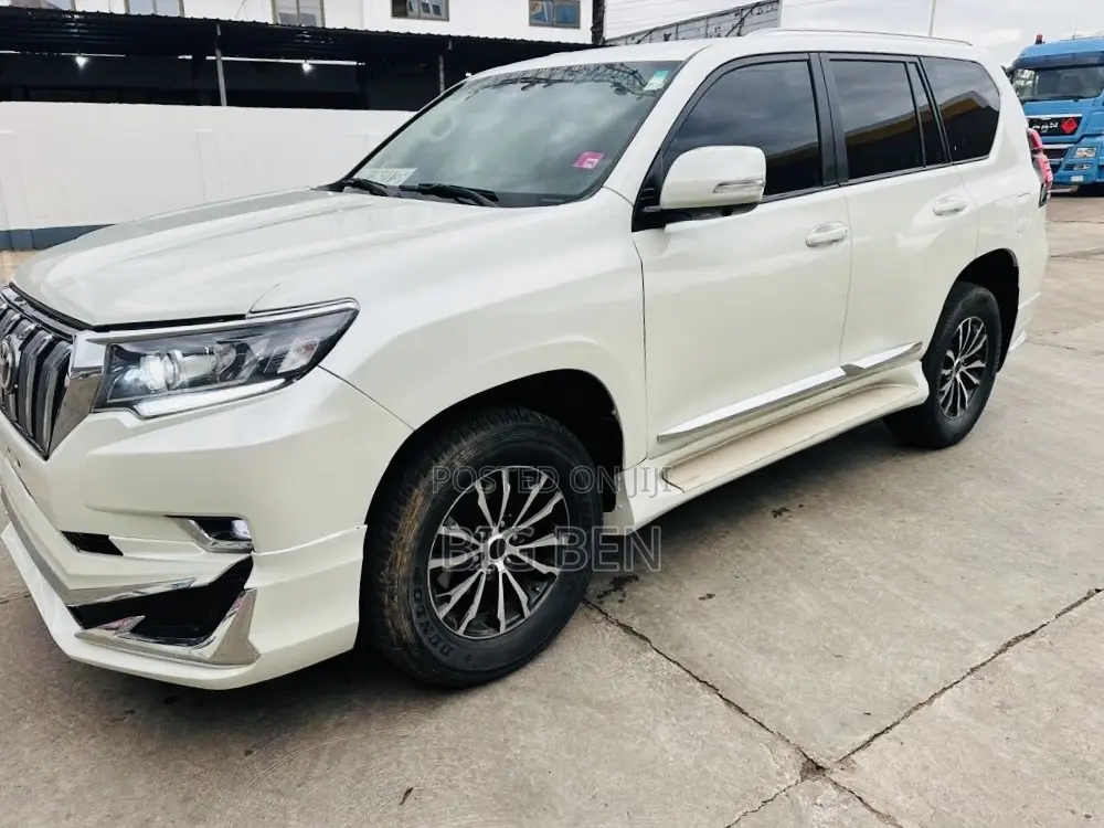 Toyota Land Cruiser Prado 2.7 i 2013 White