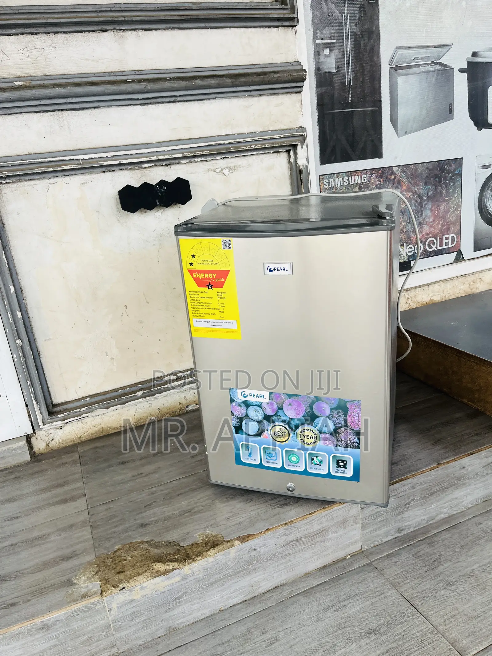 Extremely Cooling Pearl Bed Side Mini Refrigerator.