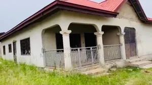 4bdrm House in Millions Properties, Kumasi Metropolitan for sale