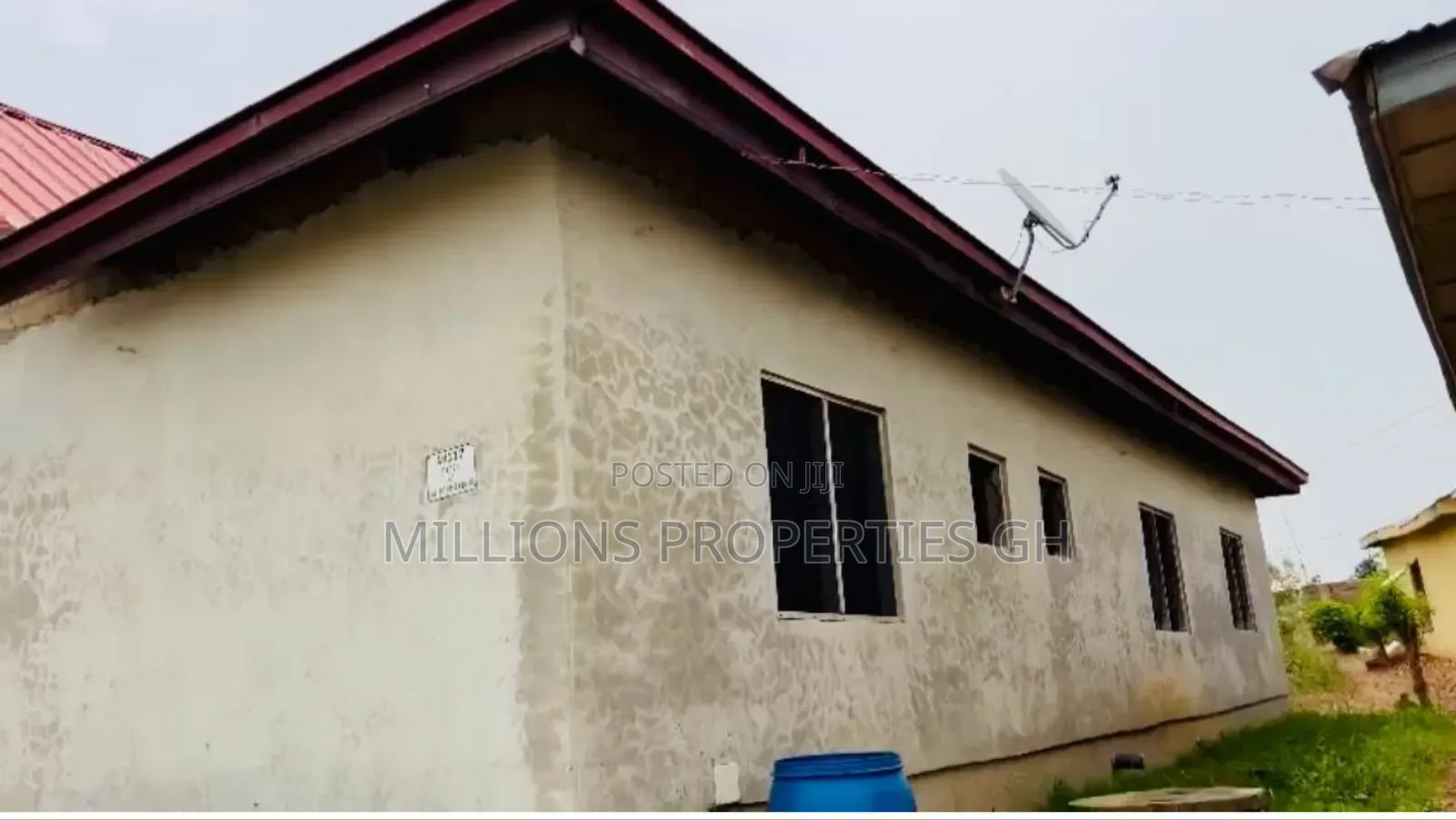 4bdrm House in Millions Properties, Kumasi Metropolitan for sale