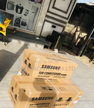 Essential Samsung 2.5 Horsepower Inverter White Ac