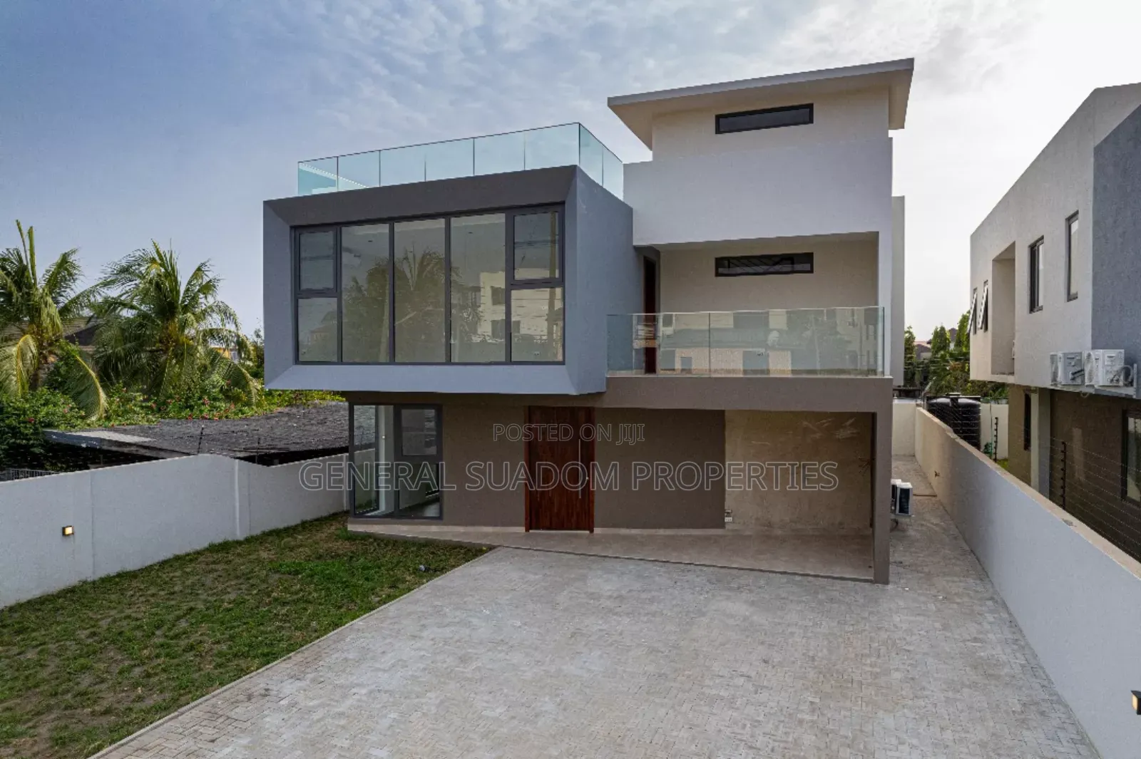 4bdrm Duplex in Suadom Properties, Tseaddo for rent