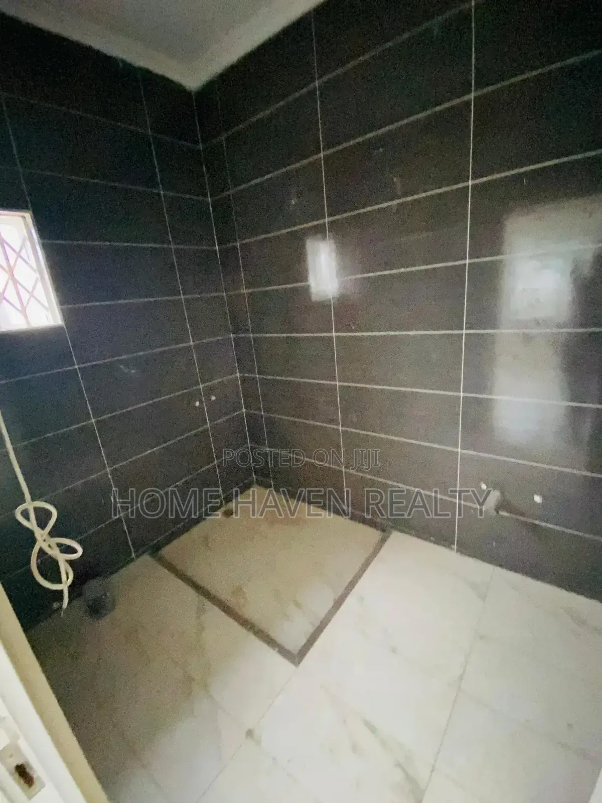 3bdrm House in 7 Days, Sowutwuom for rent