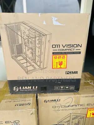 Lian Li O11 Vision Compact Black Gaming Case