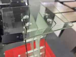 High Quality and Durable Glass Pulpit