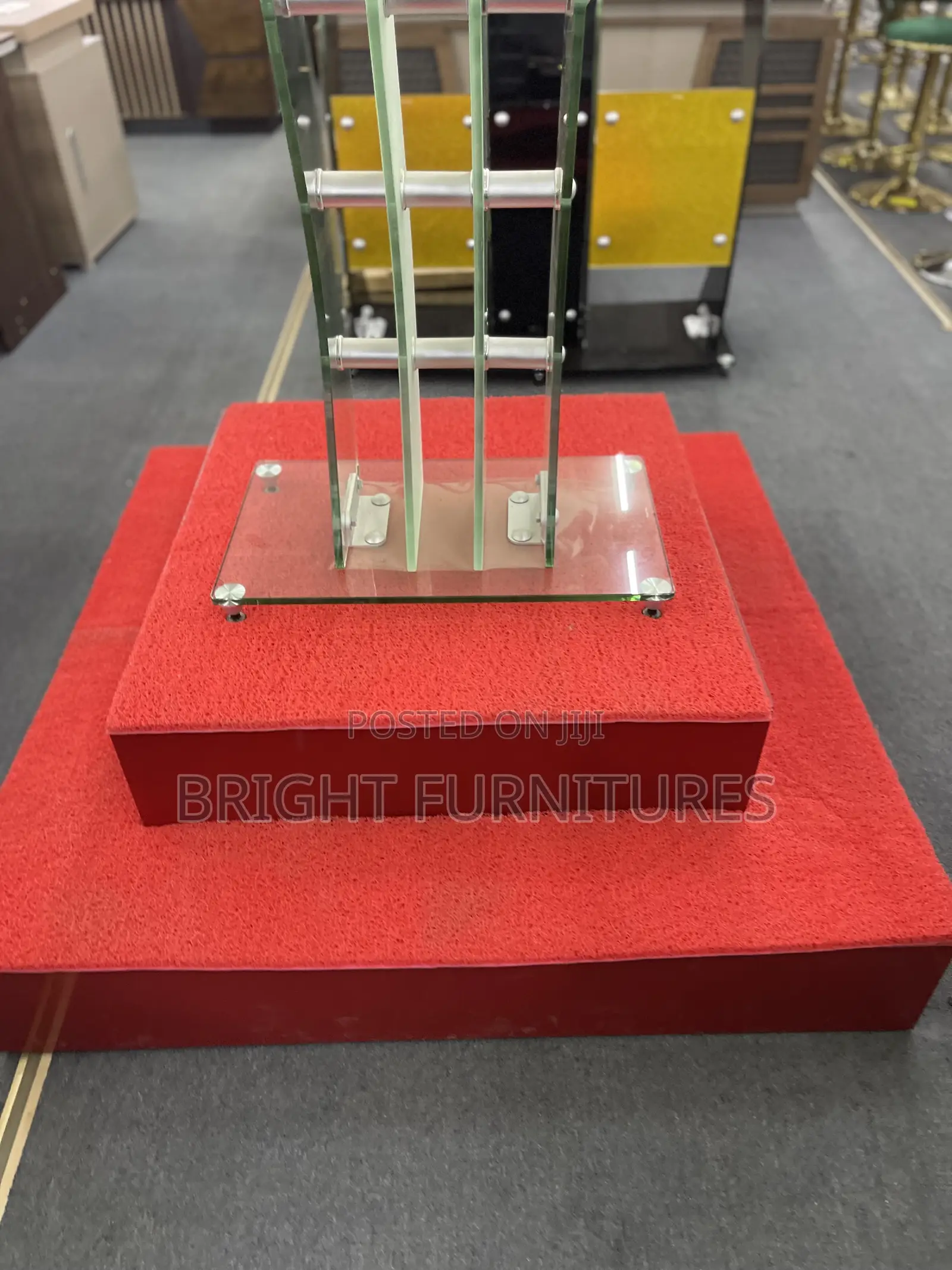 High Quality and Durable Glass Pulpit