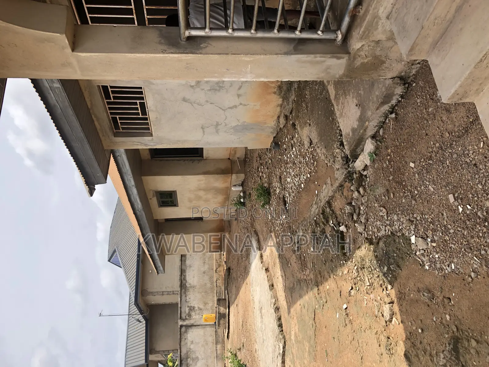 7bdrm House in Mark Estate At, Kumasi Metropolitan for sale
