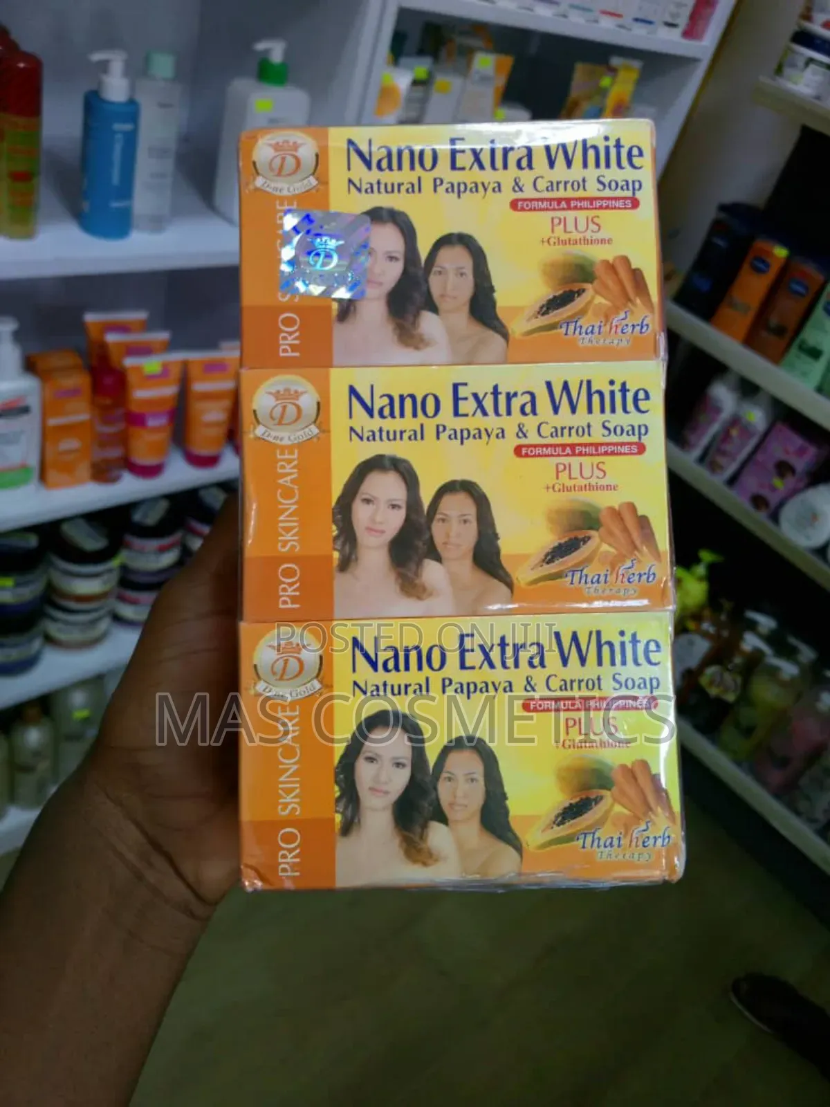 Nano Extra White Natural Papaya Carrot Soap