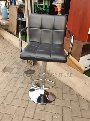 Modern Height Adjustable Bar/Pub Chair - Black