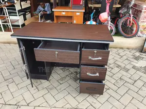 Quality 1.2m Desk Office