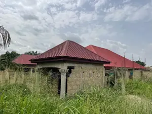 4bdrm House in Ampayoo, Kumasi Metropolitan for sale