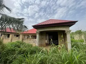 4bdrm House in Ampayoo, Kumasi Metropolitan for sale
