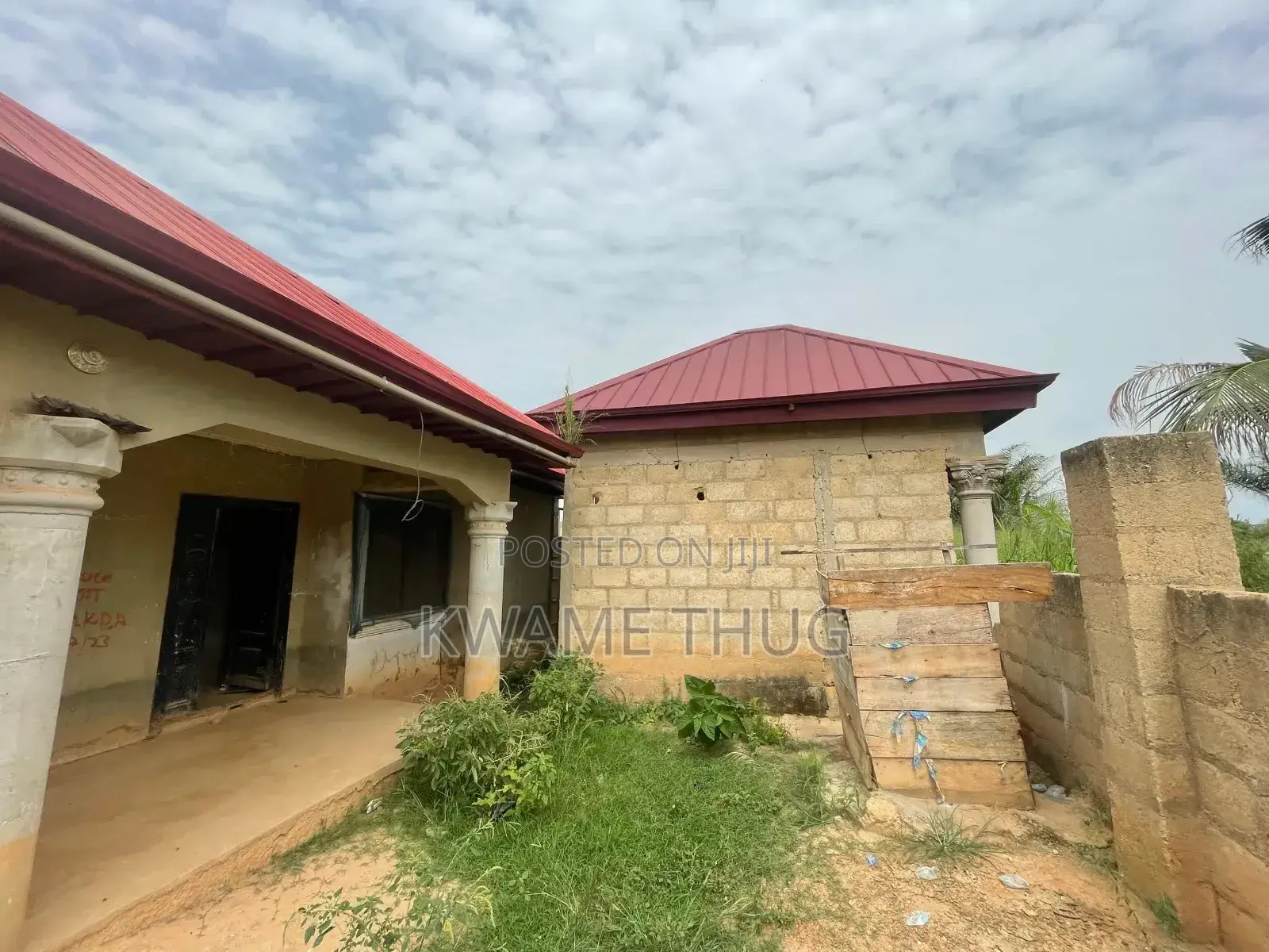 4bdrm House in Ampayoo, Kumasi Metropolitan for sale