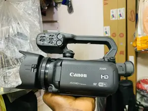 Live Streaming Canon Xa 20 Camera